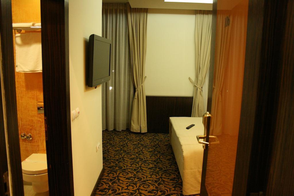 Hotel Hercegovina Ilidža Екстериор снимка
